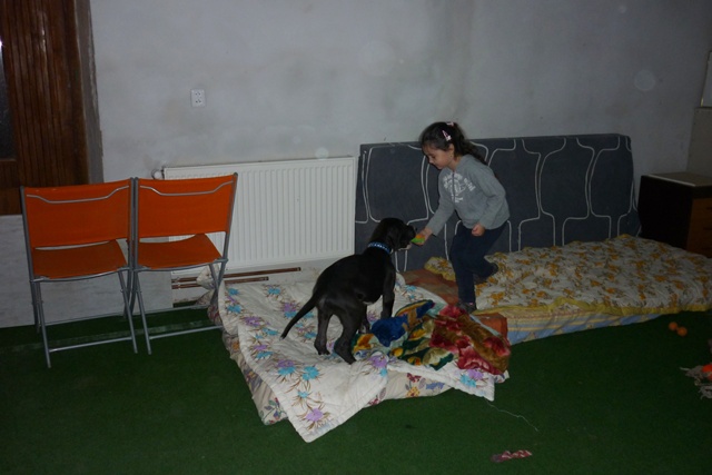 Afrinka na první návštěvě u maminky 026